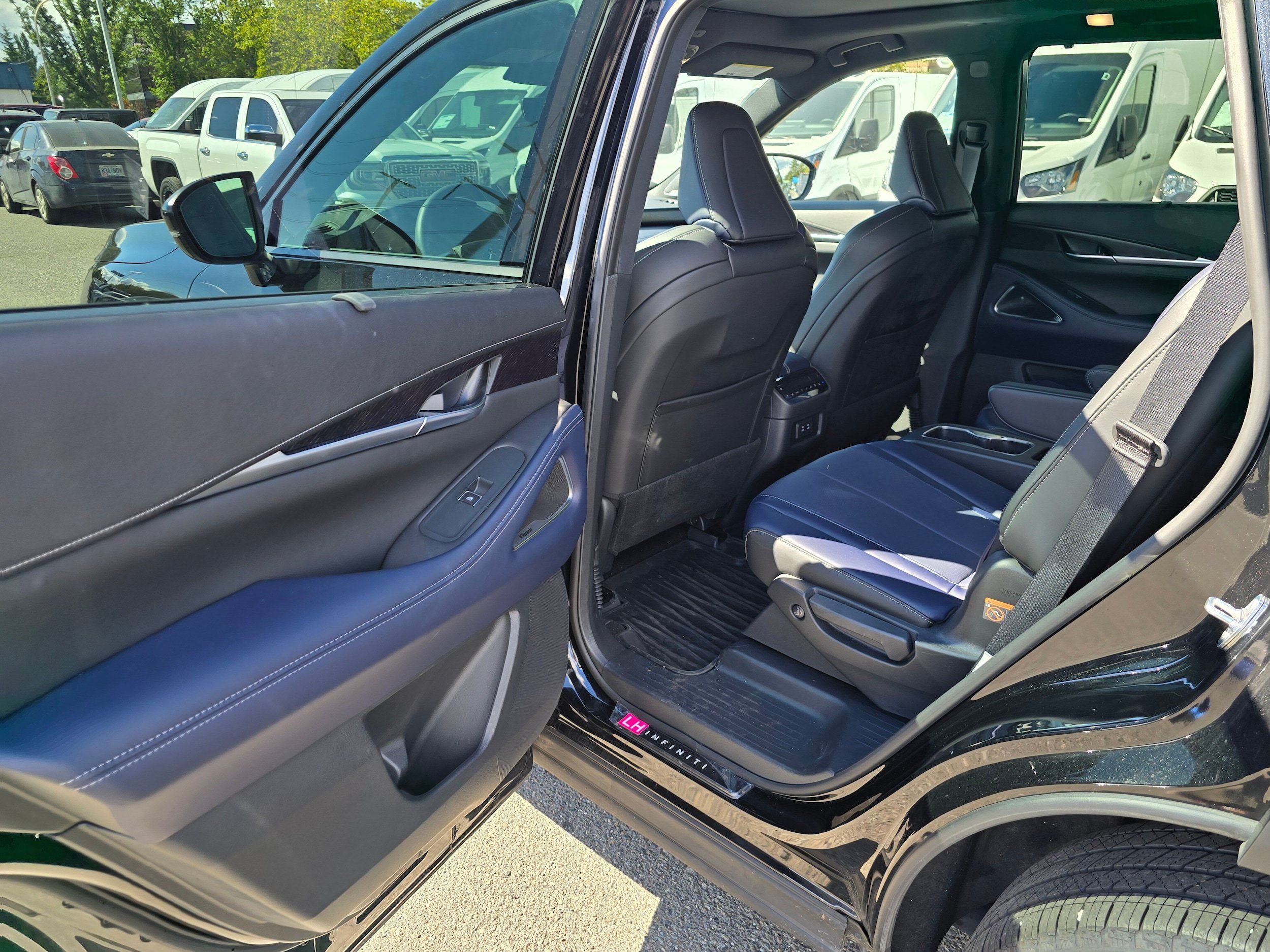Used 2026 INFINITI QX60 Sport w/ Dark Cargo Package AWD/4WD image 11