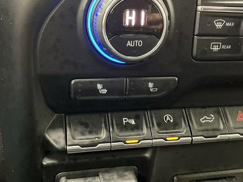 Used 2019 Chevrolet Silverado 1500 LT w/ All-Star Edition image 22