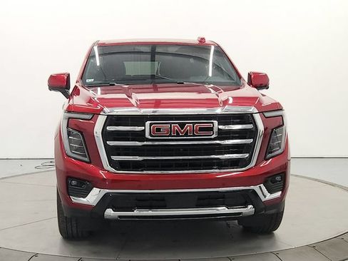 Used 2025 GMC Yukon Elevation RWD image 2