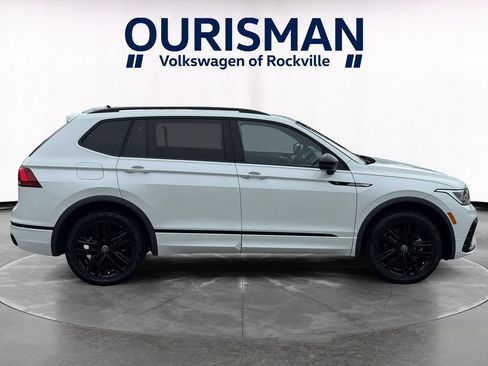 Used 2022 Volkswagen Tiguan SE R-Line AWD/4WD image 7