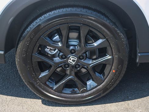 Used 2025 Honda HR-V Sport image 12