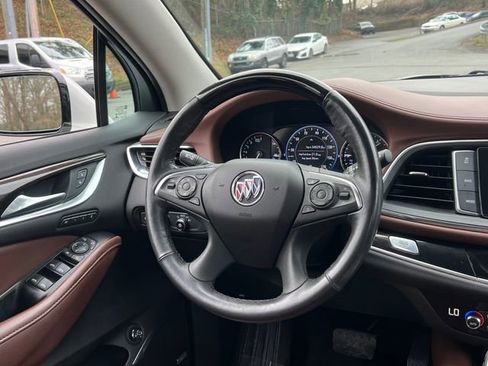 Used 2021 Buick Enclave Avenir w/ Avenir Technology Package AWD/4WD image 20
