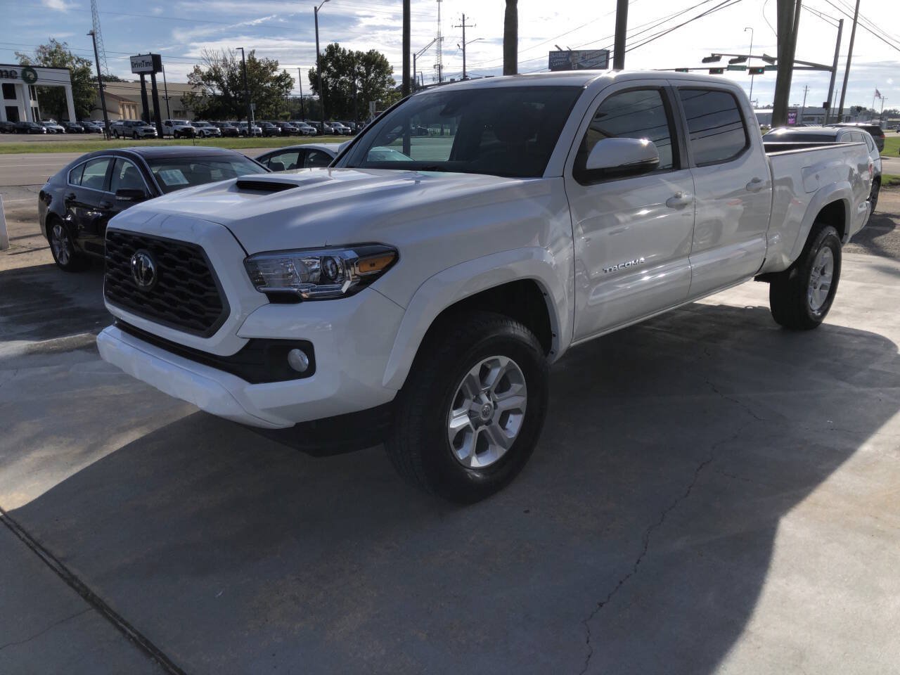 Used 2021 Toyota Tacoma TRD Sport AWD/4WD image 5