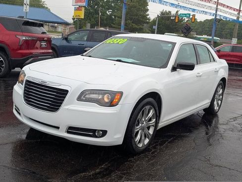 Used 2013 Chrysler 300 S AWD/4WD image 3