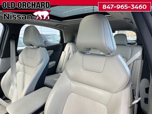 Used 2024 Nissan Ariya AWD image 10