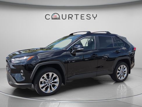 Certified 2025 Toyota RAV4 XLE Premium FWD image 1