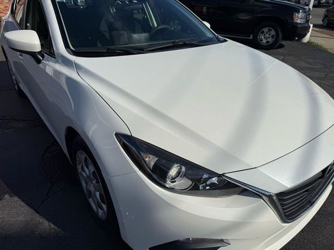 Used 2015 MAZDA MAZDA3 i Sport FWD image 12