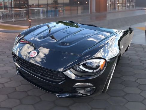 Used 2017 FIAT 124 Spider Lusso RWD image 61
