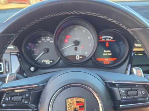 Certified 2022 Porsche Macan S image 30