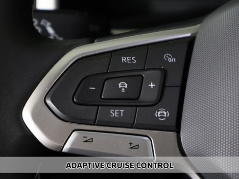 Used 2023 Volkswagen Atlas SE AWD/4WD image 4