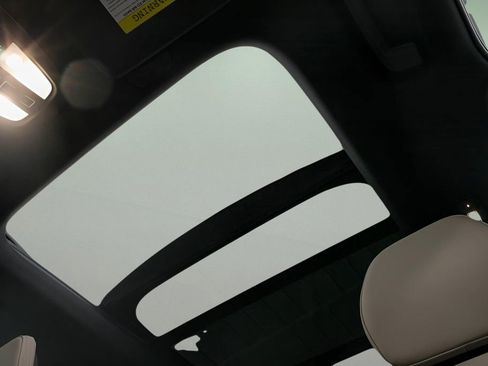 New 2026 Volvo XC90 B6 Plus w/ Protection Package Premier image 19