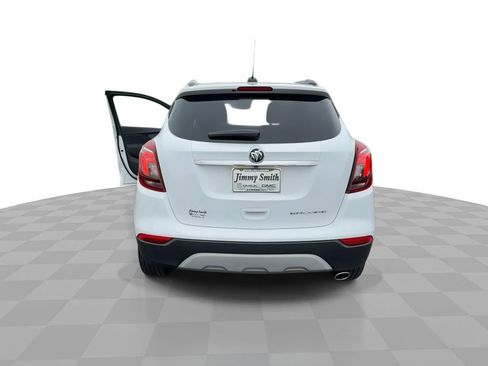 Certified 2022 Buick Encore Preferred w/ Safety Package FWD image 7