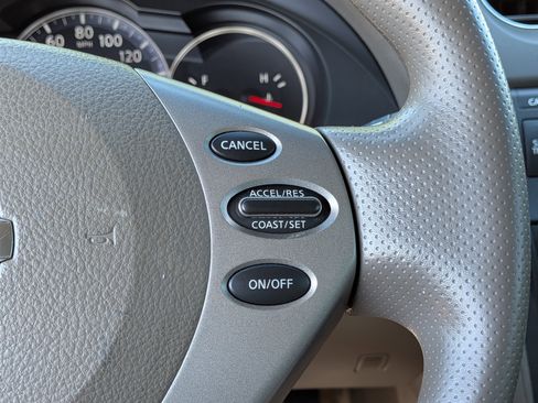 Used 2010 Nissan Altima 2.5 S FWD image 24