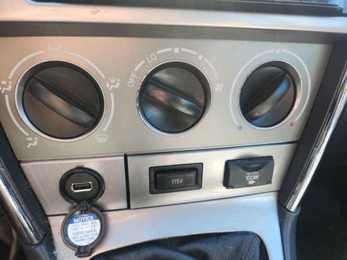 Used 2005 Toyota Matrix XRS FWD image 20
