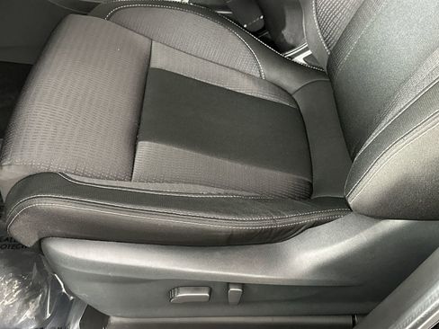 Used 2023 Subaru Ascent Premium AWD/4WD image 12