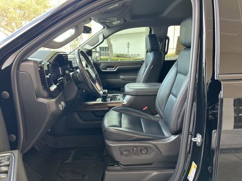 Used 2023 GMC Sierra 1500 Elevation w/ LPO, Elevation Black Package image 5