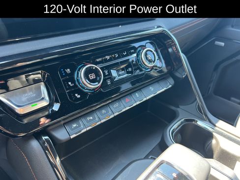 Used 2024 GMC Sierra 1500 AT4 w/ AT4 Preferred Package image 21