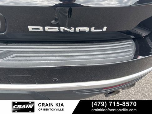 Used 2022 GMC Yukon XL Denali w/ Max Trailering Package AWD/4WD image 11