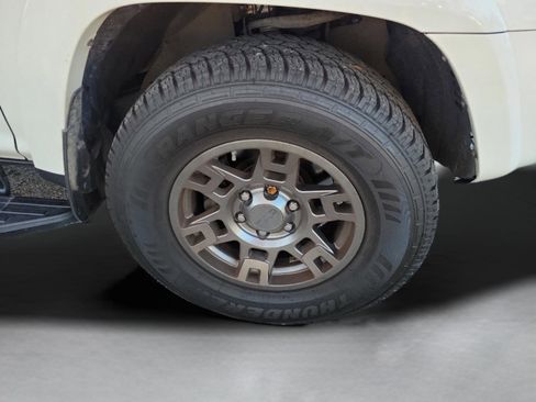 Used 2021 Toyota 4Runner Venture image 27