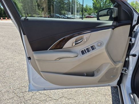 Certified 2015 Buick LaCrosse Premium w/ Driver Confidence Package #1 FWD image 23