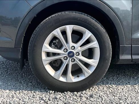 Used 2017 Ford Escape SE AWD/4WD image 8