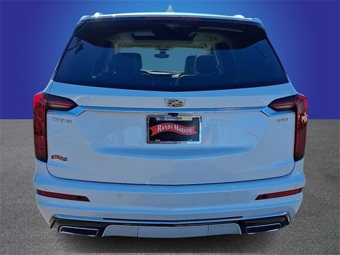 Used 2020 Cadillac XT6 Premium Luxury image 5
