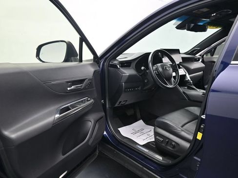 Used 2021 Toyota Venza Limited w/ Carpet Mat Package (TMS) AWD/4WD image 15