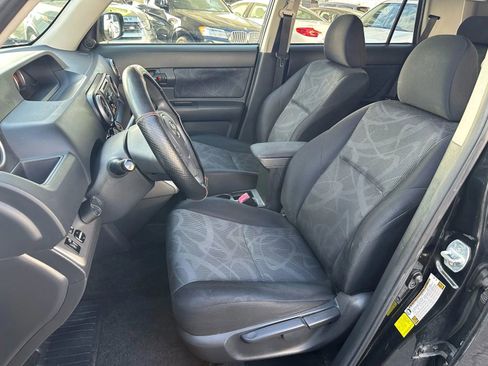 Used 2012 Scion xB image 30
