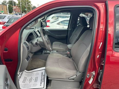 Used 2014 Nissan Frontier SV AWD/4WD image 10