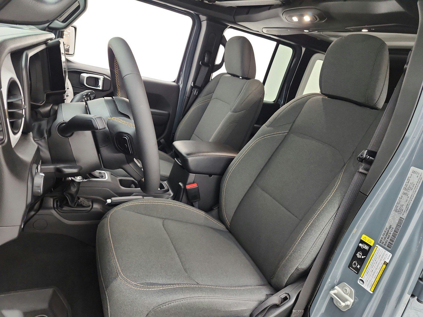 Used 2024 Jeep Wrangler Unlimited AWD/4WD image 10