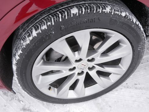 Used 2022 Buick Envision Avenir w/ Technology Package II image 16