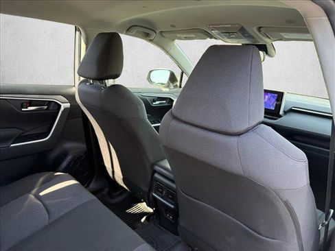 Certified 2025 Toyota RAV4 XLE AWD/4WD image 20