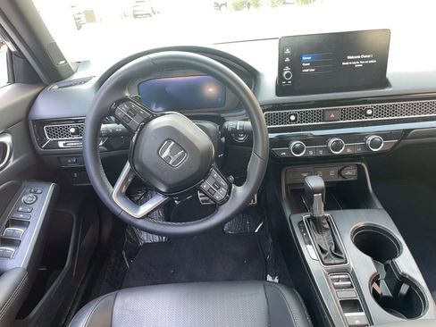 Used 2025 Honda Civic Sport image 17