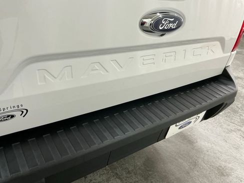 Used 2023 Ford Maverick Lariat FWD image 6