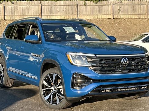 New 2026 Volkswagen Atlas SEL Premium R-Line AWD/4WD image 2