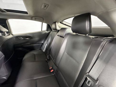 Certified 2024 Toyota Prius Limited w/ Limited Premium Package FWD image 32