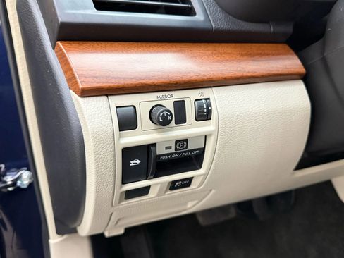 Used 2013 Subaru Outback 2.5i Limited image 15