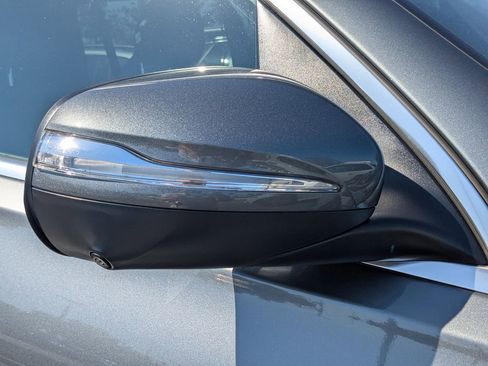 Used 2025 Mercedes-Benz GLS 450 4MATIC image 26