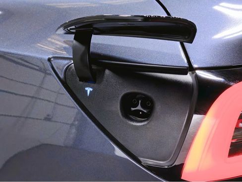 Used 2022 Tesla Model 3 Long Range image 5