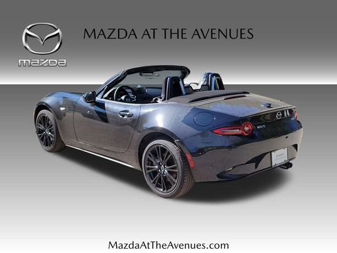 New 2026 MAZDA MX-5 Miata Club w/ Interior Package RWD image 6