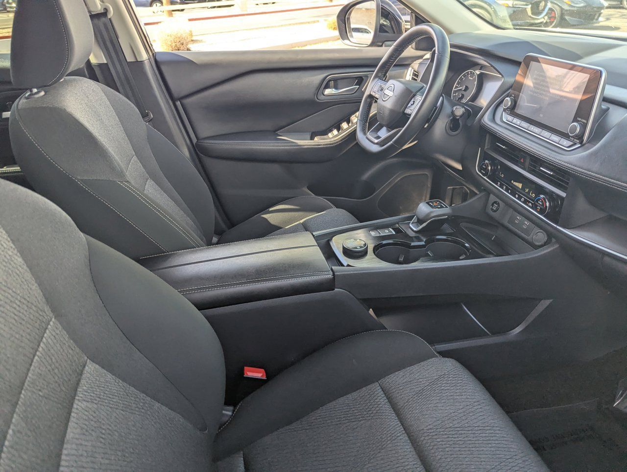 Certified 2025 Nissan Rogue SV AWD/4WD image 12