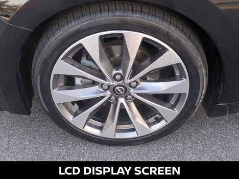 Certified 2023 Nissan Maxima Platinum w/ Sport Mat Group image 11