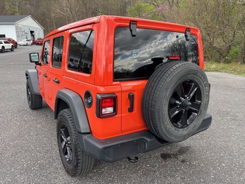 Used 2023 Jeep Wrangler Altitude image 3