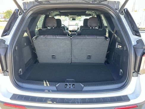 New 2026 Ford Explorer Platinum image 23