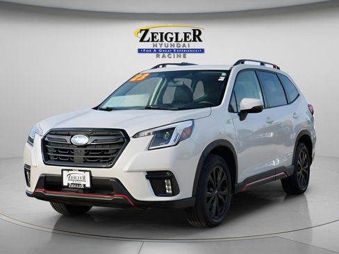 Used 2023 Subaru Forester Sport image 3