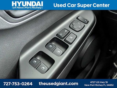 Certified 2021 Hyundai Kona SE FWD image 25