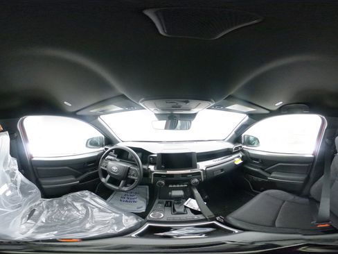 New 2025 Toyota Tacoma SR5 image 33