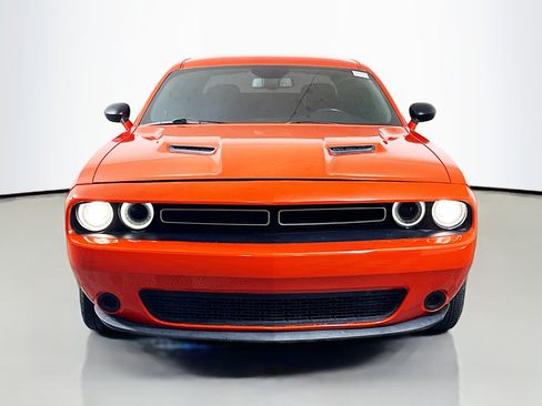 Used 2020 Dodge Challenger SXT image 2