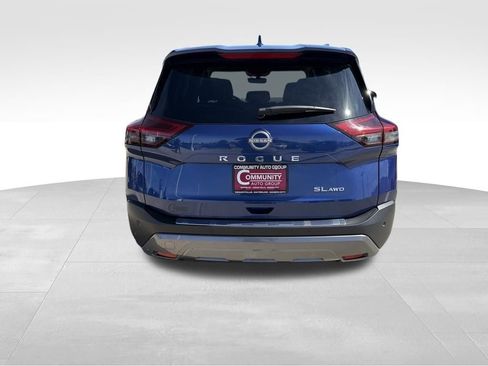 Used 2023 Nissan Rogue SL image 4