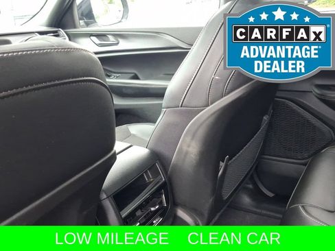 Used 2023 Jeep Grand Cherokee Altitude AWD/4WD image 16